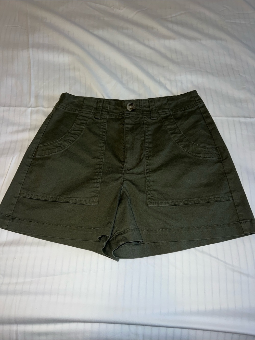 Universal Thread Olive Green Cotton Utility Shorts NWOT